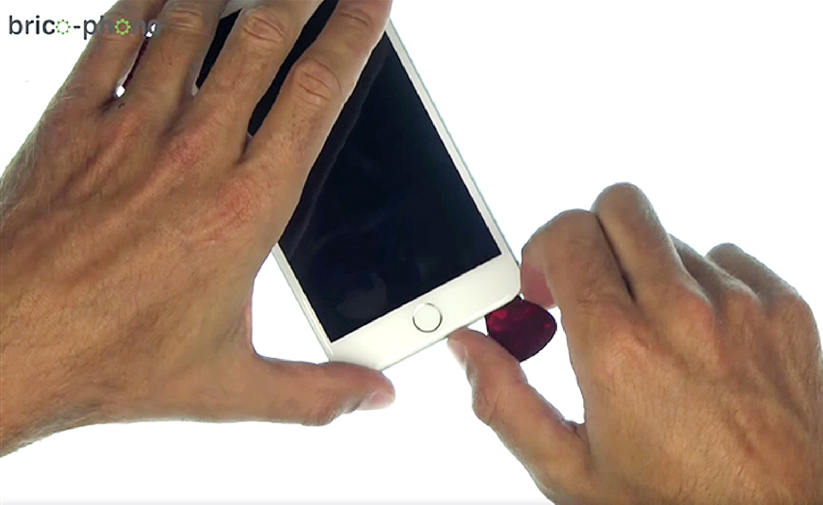 Changement d'écran complet pré-monté (châssis+vitre+LCD) sur iPhone 7 Plus photo 4